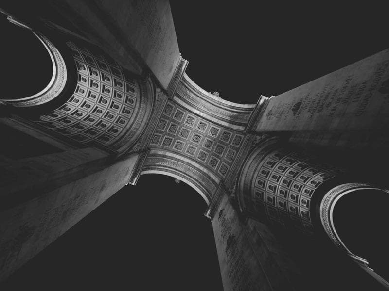 Luxury Commercial Warehouse with Modern Amenities