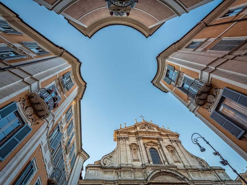 Commercial Warehouse with Swimming Pool Access